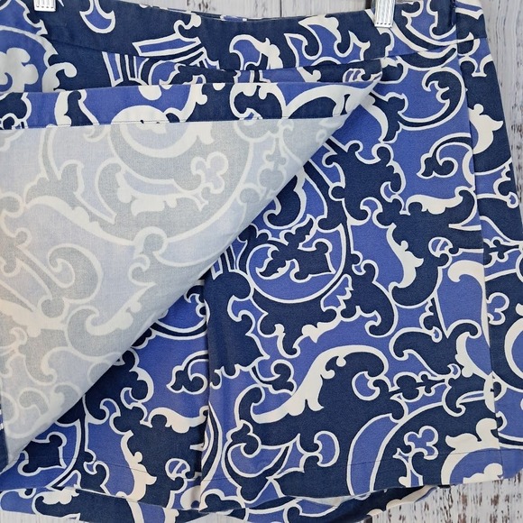 TALBOTS 12 Mini Skort Skirt Shorts Blue White Pattern Casual Golf Activewear - Picture 2 of 6